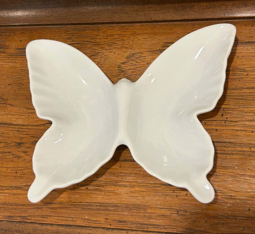 White Porcelain Butterfly Shaped Trinket Tray Ring Bowl
